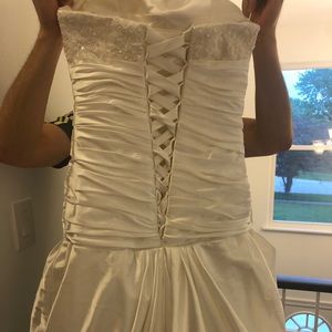 Wedding dress. Never worn